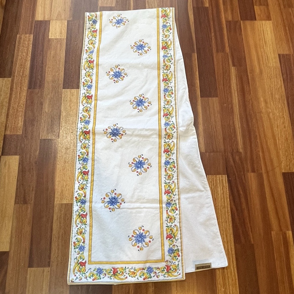 Sur La Table Deruta Style Table Runner 108" Italian Maiolica Cotton Floral Blue
